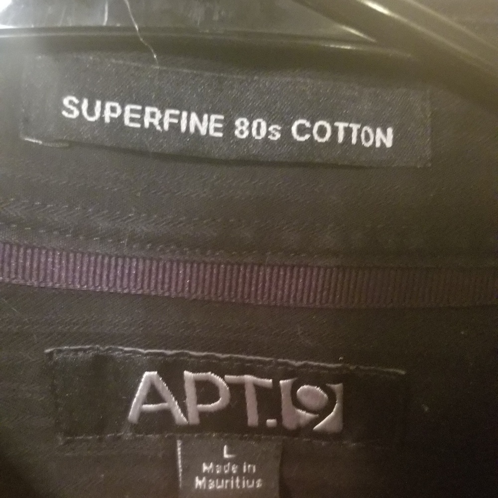 Button down - Picture 2 of 2